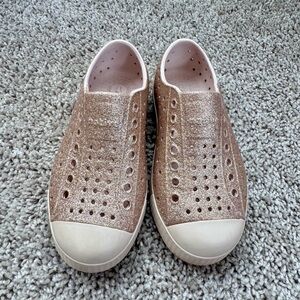 Native Sparkly Slip-On Shoes kids size 11